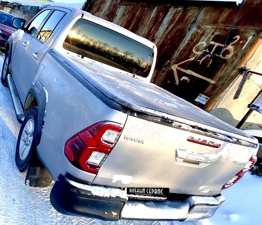 Toyota Hilux, 2018г., полный привод, автомат