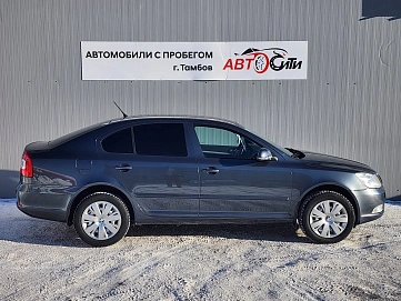 Skoda Octavia, 2011г, передний привод, робот