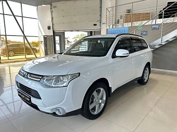 Mitsubishi Outlander, 2012г, полный привод, вариатор