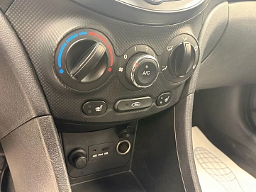 Hyundai Solaris, 2012г., передний привод, автомат