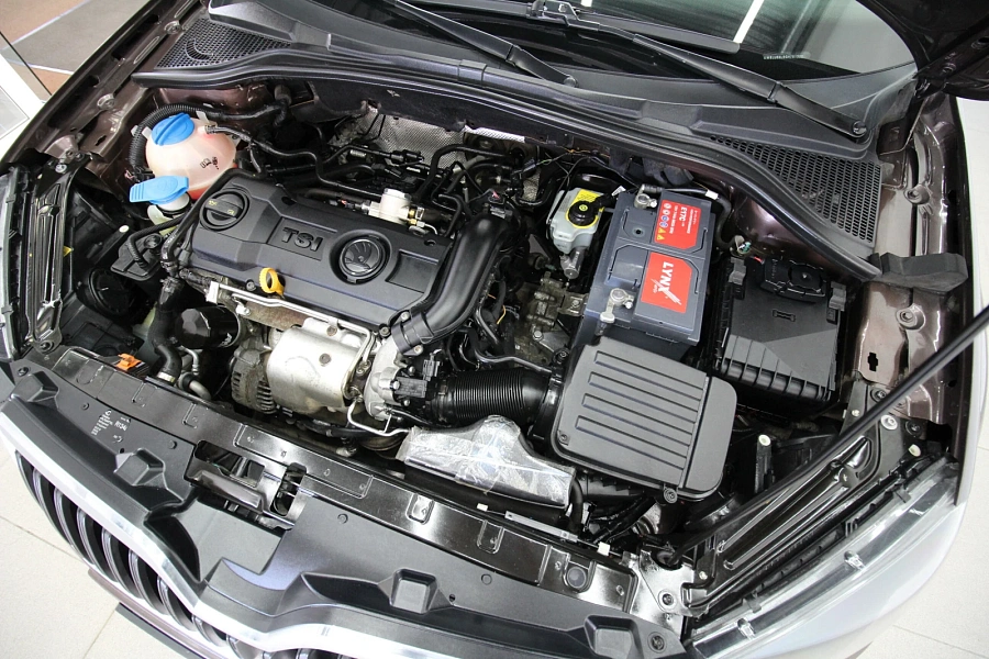 Skoda Yeti, 2015г., передний привод, робот