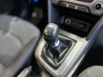 Hyundai Elantra, 2018г, передний привод, механика