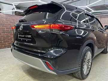 Toyota Highlander, 2025г, полный привод, автомат