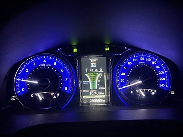 Toyota Camry, 2017г, передний привод, автомат