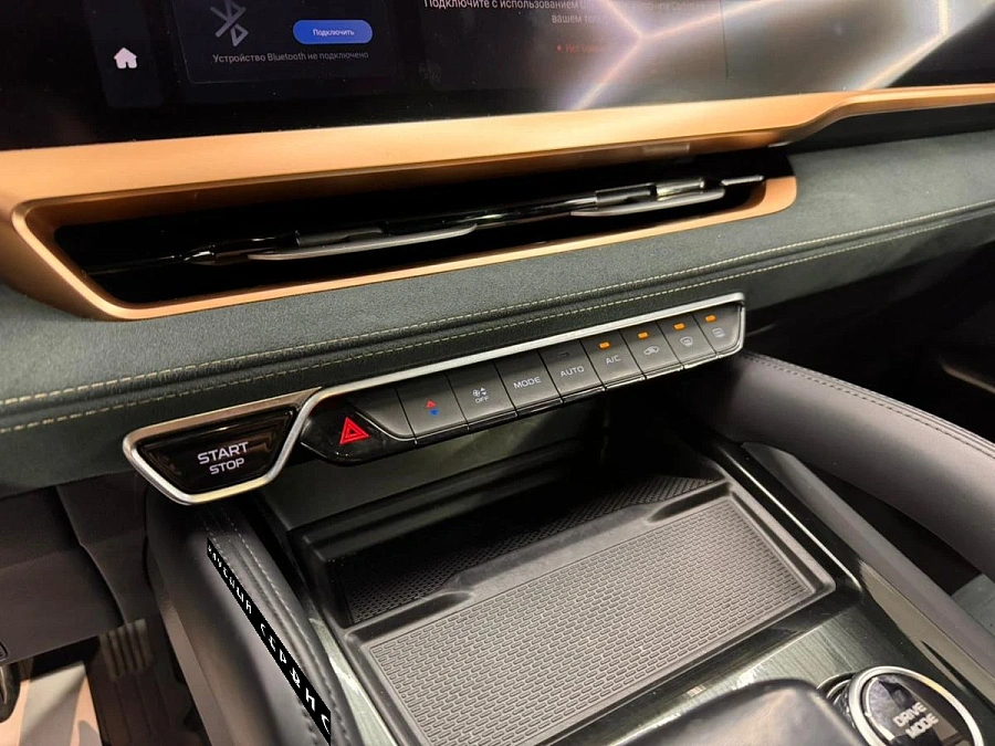 Geely Monjaro, 2023г., полный привод, автомат