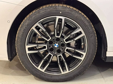 BMW , 2024г., задний привод, автомат