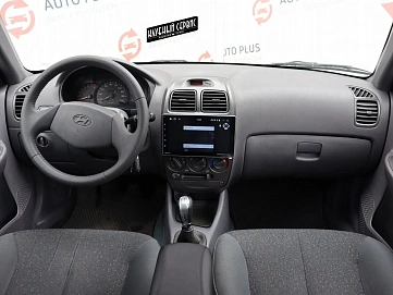 Hyundai Accent, 2010г, передний привод, механика