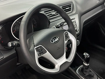 Kia Rio, 2015г, передний привод, механика
