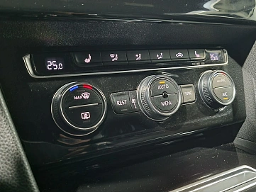 Volkswagen Passat, 2016г, передний привод, робот