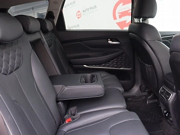 Hyundai Santa Fe, 2021г, полный привод, робот