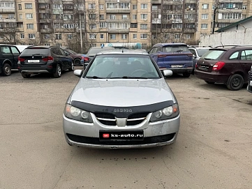Nissan Almera, 2004г, передний привод, механика
