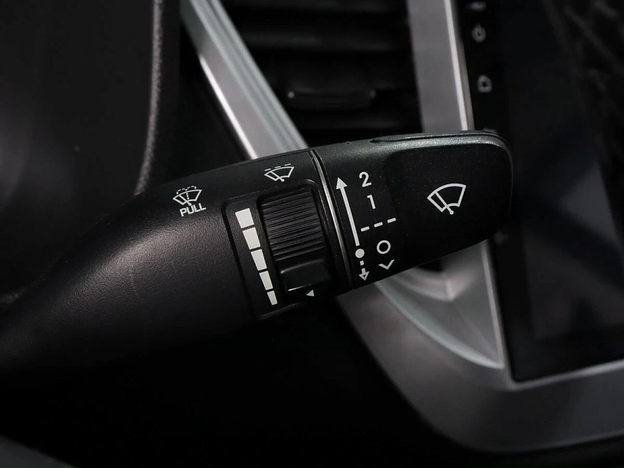 Hyundai Solaris, 2018г., передний привод, автомат