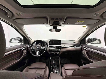 BMW X1, 2021г, передний привод, робот