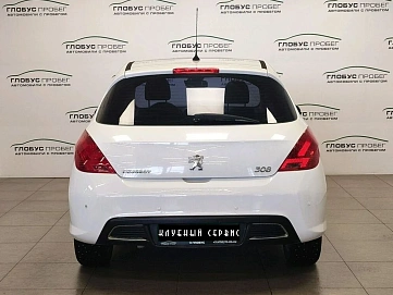 Peugeot 308, 2008г, передний привод, автомат