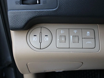 Hyundai , 2018г., задний привод, автомат