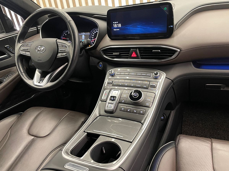 Hyundai Santa Fe, 2020г., передний привод, робот