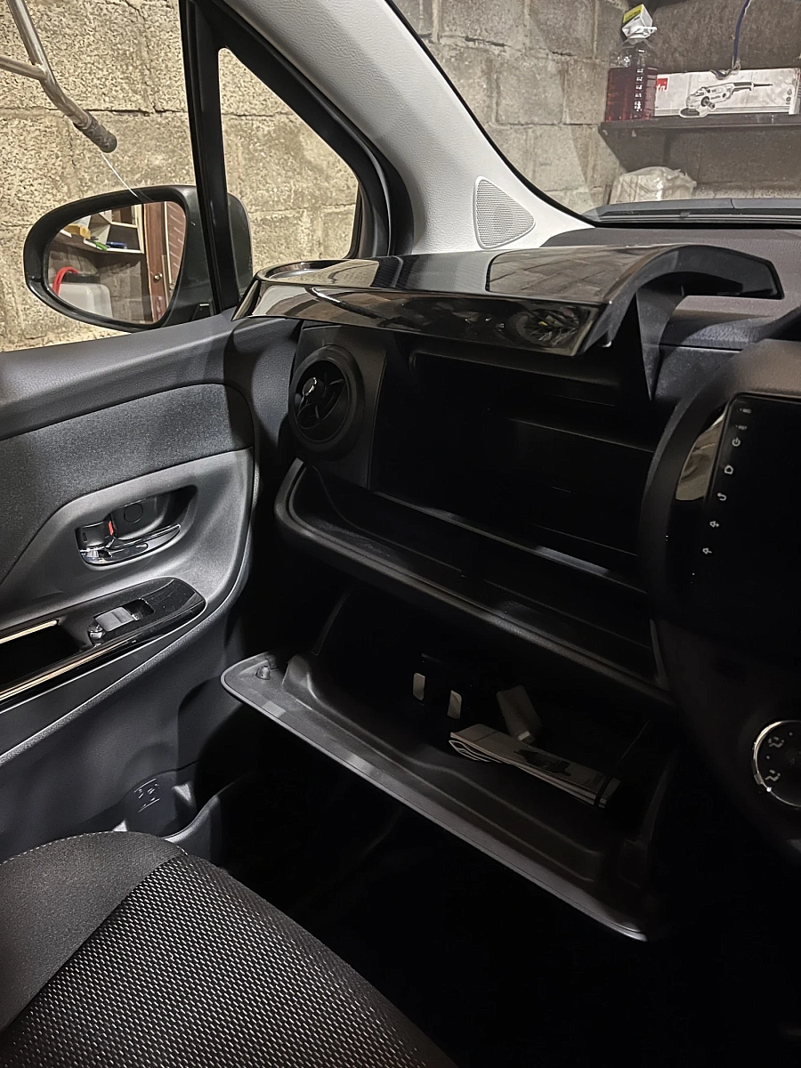 Toyota Vitz, 2019г., передний привод, вариатор