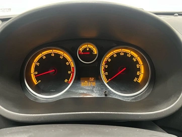 Opel Corsa, 2011г, передний привод, механика