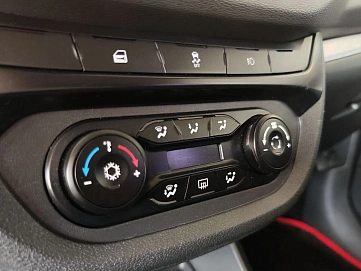 Lada (ВАЗ) Vesta, 2018г, передний привод, механика