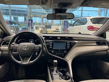 Toyota Camry, 2020г, передний привод, автомат