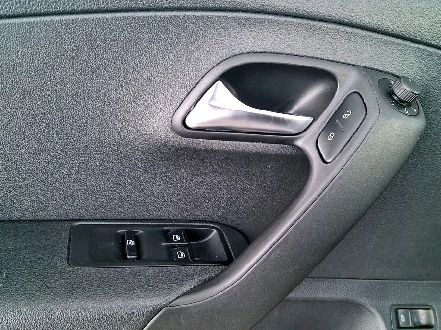 Volkswagen Polo, 2018г., передний привод, механика