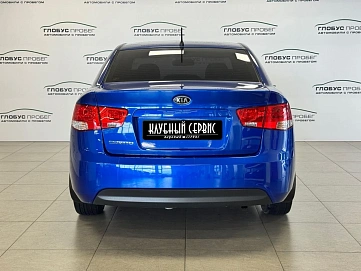 Kia Cerato, 2011г, передний привод, механика