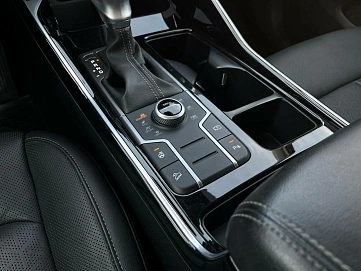Kia Sorento, 2020г, передний привод, автомат