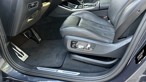 BMW X5, 2021г, полный привод, автомат