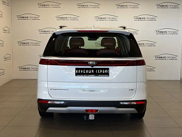Kia Carnival, 2021г, передний привод, автомат