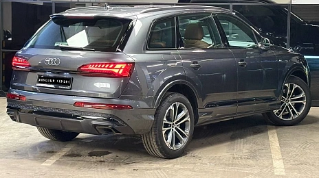 Audi Q7, 2025г, полный привод, автомат
