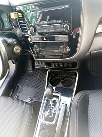 Mitsubishi Outlander, 2019г, передний привод, вариатор