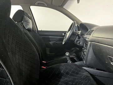 Volkswagen Golf, 2001г, передний привод, механика
