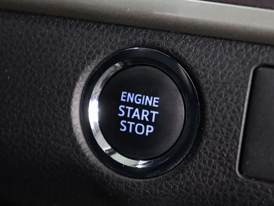 Toyota Harrier, 2016г., полный привод, вариатор