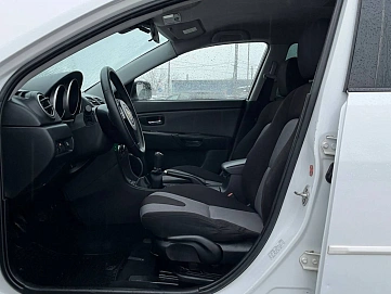 Mazda 3, 2007г, передний привод, механика