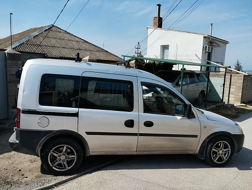 Opel Combo, 2006г, передний привод, механика