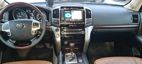 Toyota Land Cruiser, 2015г, полный привод, автомат