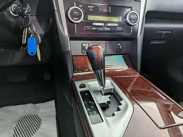 Toyota Camry, 2013г, передний привод, автомат