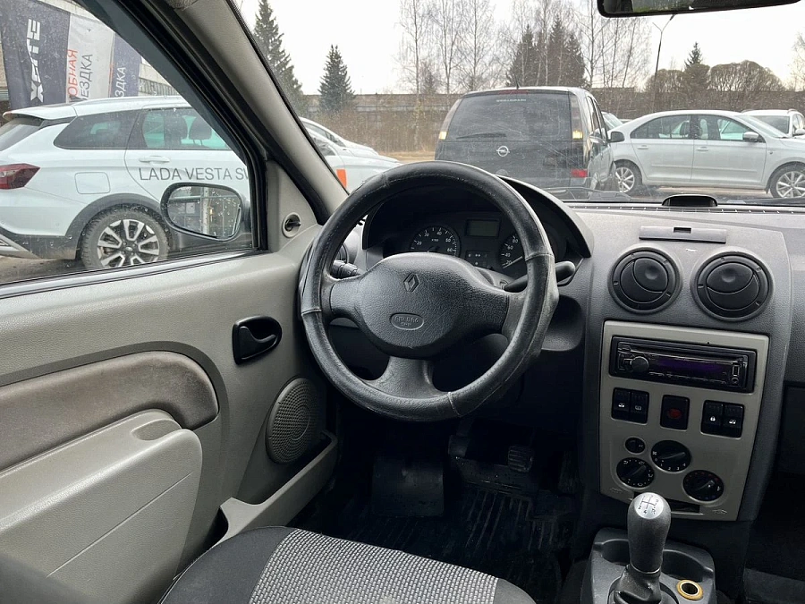 Renault Logan, 2008г., передний привод, механика