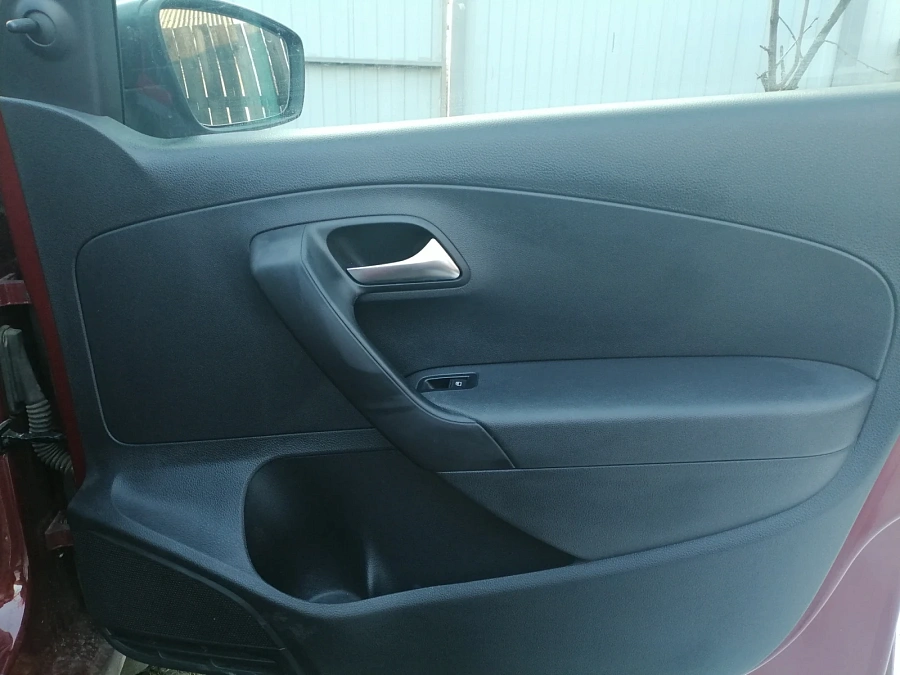 Volkswagen Polo, 2018г., передний привод, механика