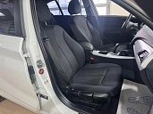 BMW 1 серии, 2012г., задний привод, автомат