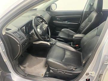 Mitsubishi ASX, 2011г., передний привод, вариатор