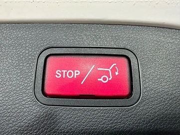 Mercedes-Benz , 2019г., полный привод, робот