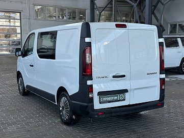 Renault Trafic, 2016г, передний привод, механика