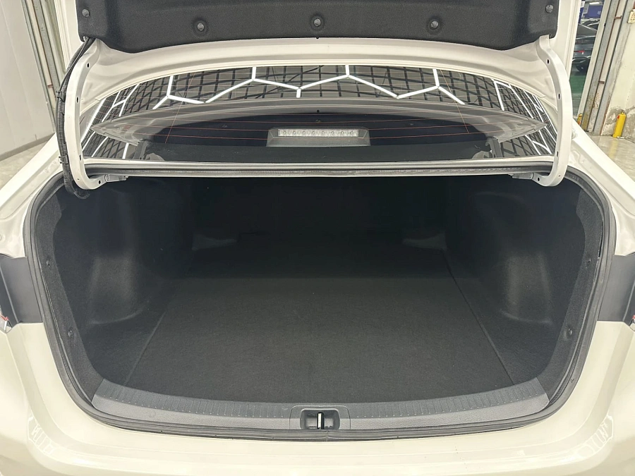 Toyota Corolla, 2021г., передний привод, вариатор