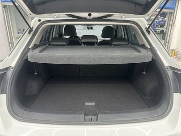 Volkswagen T-Roc, 2023г, передний привод, робот