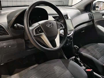 Hyundai Solaris, 2014г, передний привод, автомат