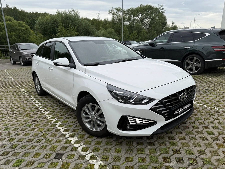 Hyundai i30, 2022г., передний привод, автомат