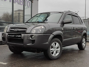 Hyundai Tucson, 2008г, передний привод, автомат