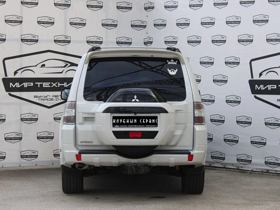 Mitsubishi Pajero, 2015г., полный привод, автомат