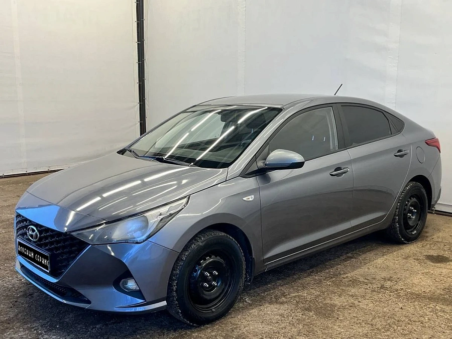 Hyundai Solaris, 2020г., передний привод, автомат